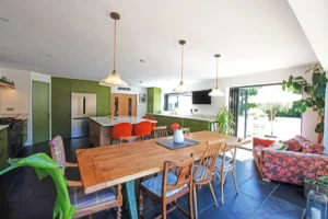 Green Oak Quartz Shaker