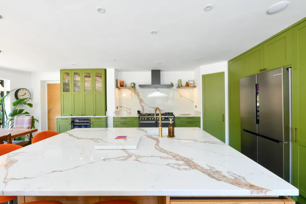 Green Oak Quartz Shaker